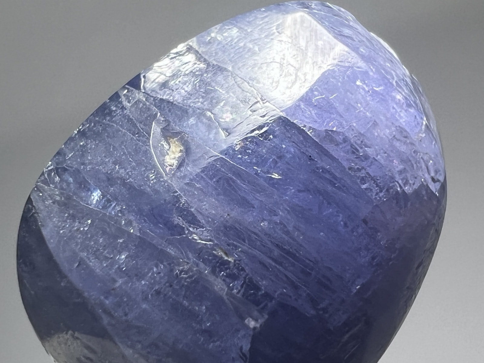 タンザニア産 タンザナイトタンブル ( 灰簾石 )/ Tanzanite