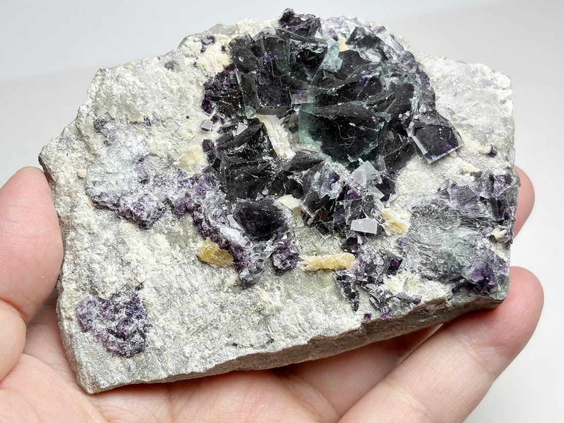 内モンゴル産 フローライト ( 蛍石 )/ Fluorite