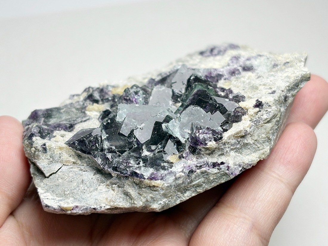 内モンゴル産 フローライト ( 蛍石 )/ Fluorite