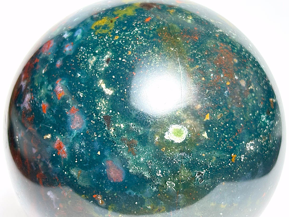 ブラックライトで緑色☆母岩付き黒瑪瑙スフィア☆59mm MB1057 【限定入荷】