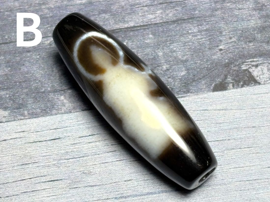 チベット 双弁財天天珠 ( 至純天珠 ) / dZi beads