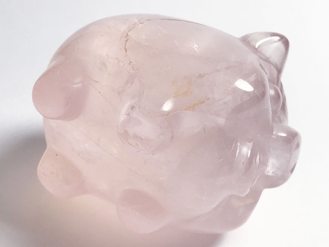 クリア クォーツ 豚 彫り物