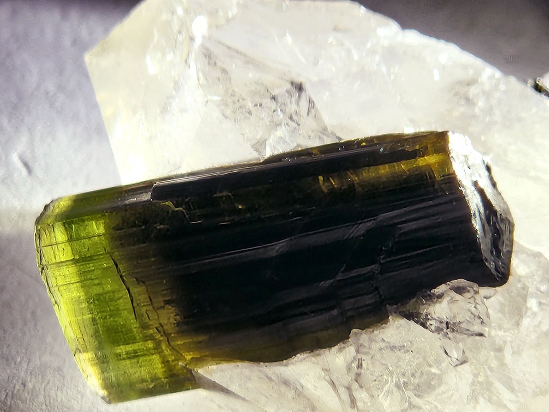 アフガニスタン産 リチア電気石 バイカラートルマリン 【公式通販】