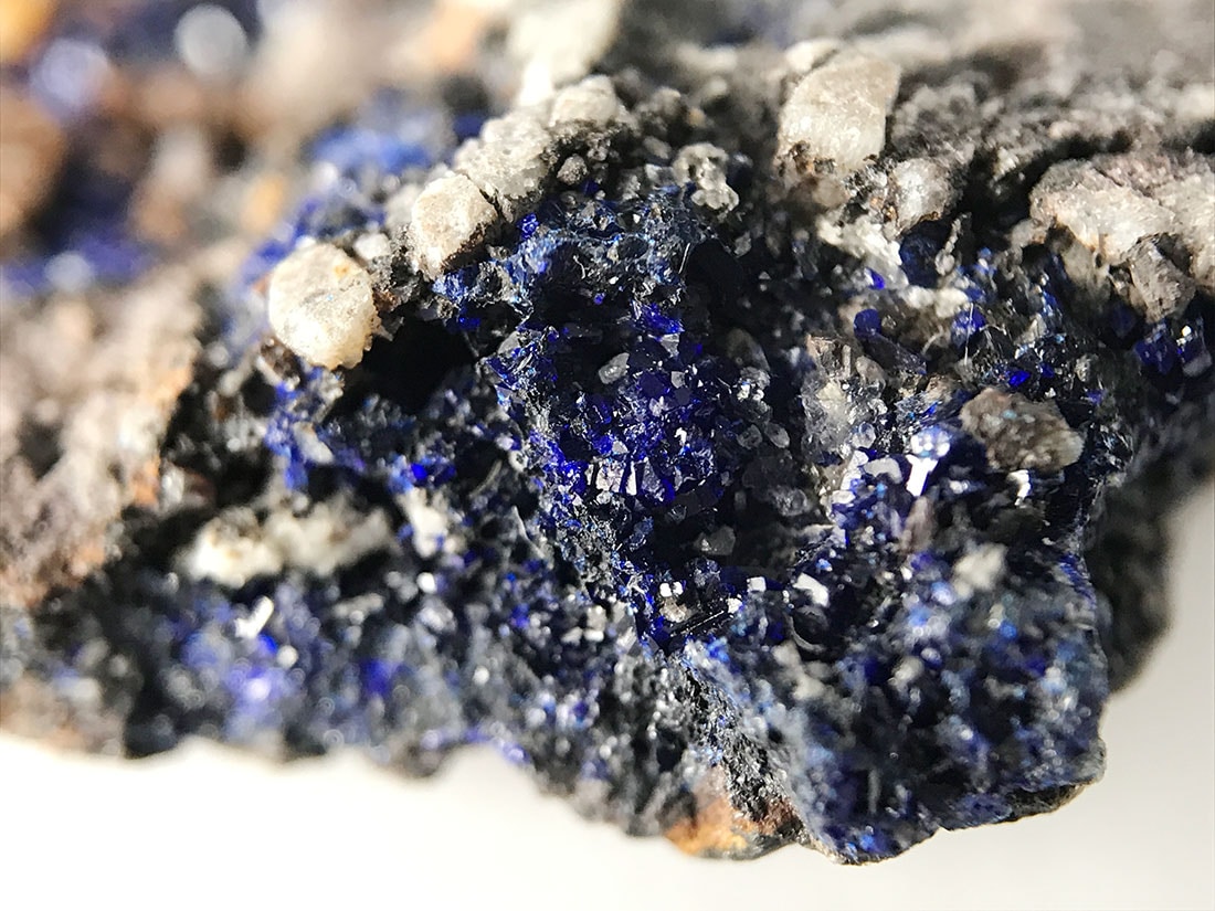 トゥイシット鉱山産アズライト(藍銅鉱)/Azurite