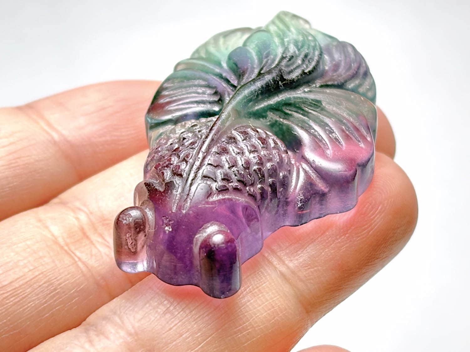 金魚　水晶　彫り フローライト 金魚 彫刻