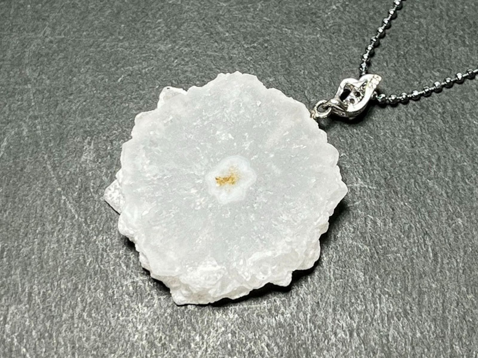 ペンダントトップ ソーラークォーツ