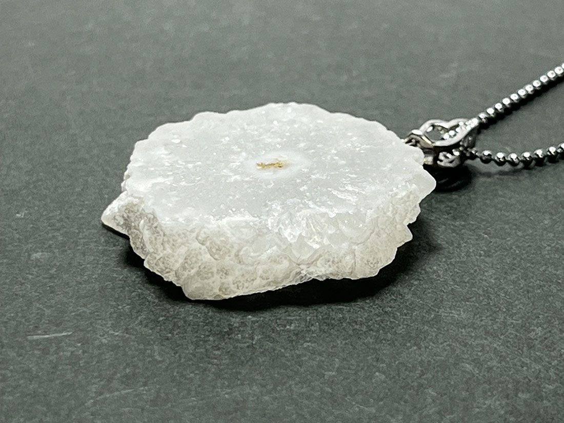 ペンダントトップ ソーラークォーツ