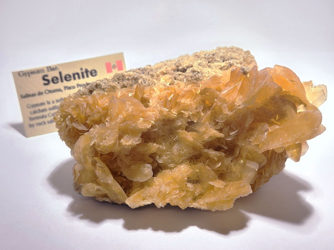 ペルー産ゴールデンセレナイト(蛍光・燐光)/Golden Selenite