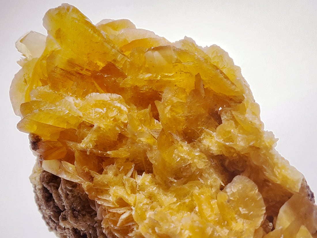 ペルー産ゴールデンセレナイト(蛍光・燐光)/Golden Selenite