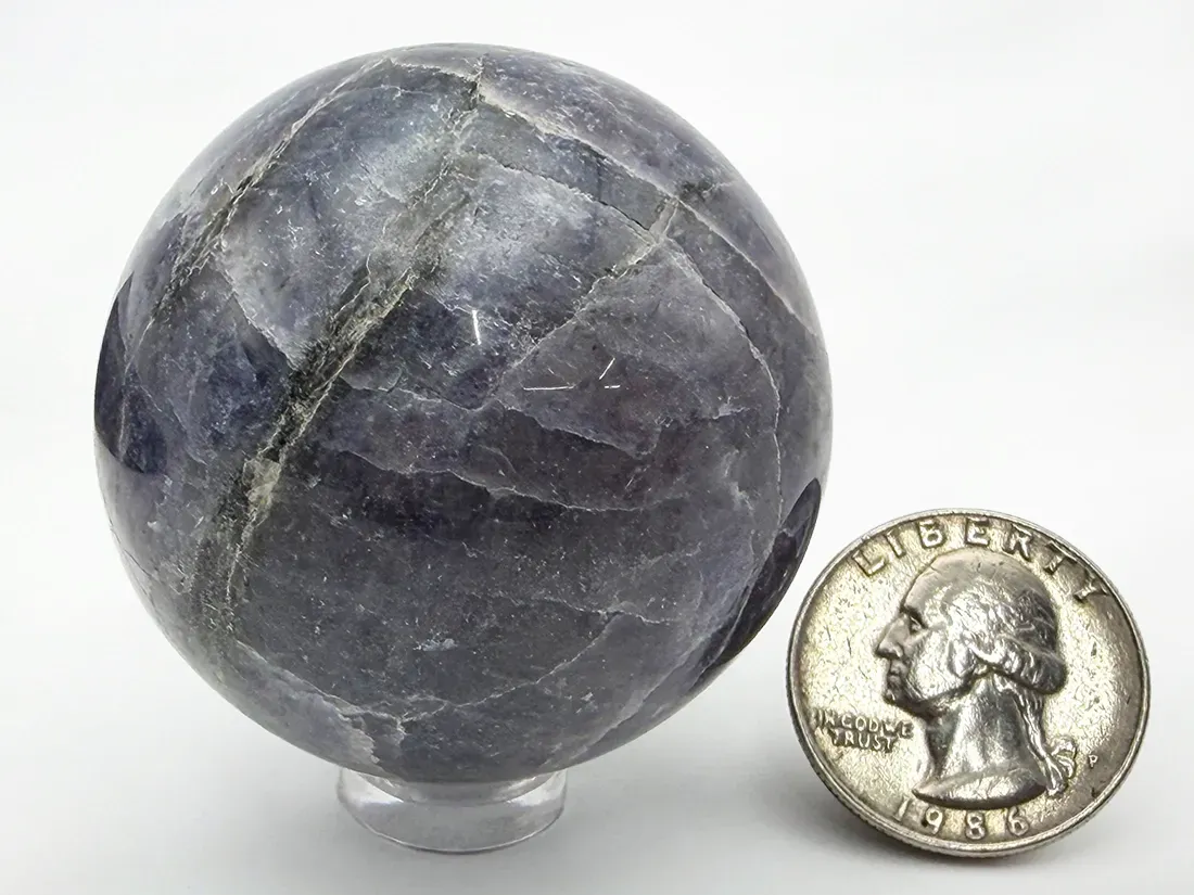 インド産 アイオライト ( 菫青石 ) 47mm 丸玉 / Iolite Sphere