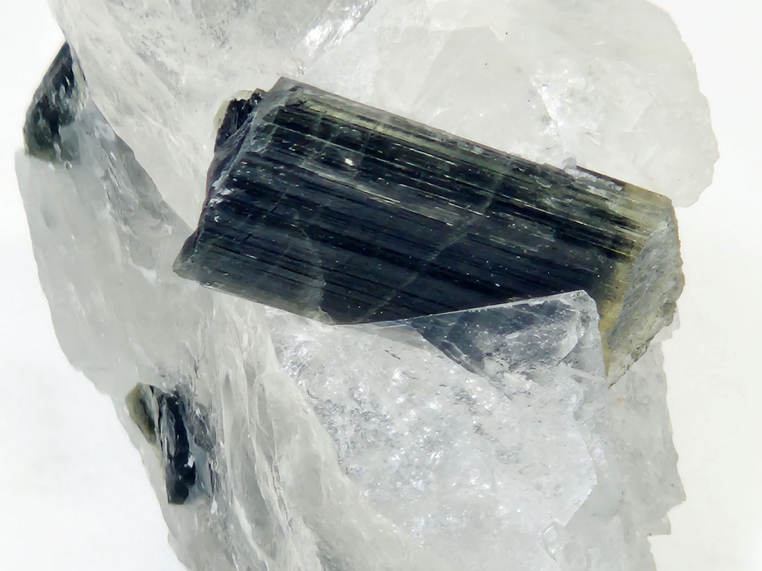 アフガニスタン産　リチア電気石　バイカラートルマリン バイカラートルマリン/Bicolor Tourmaline (リチア電気石)