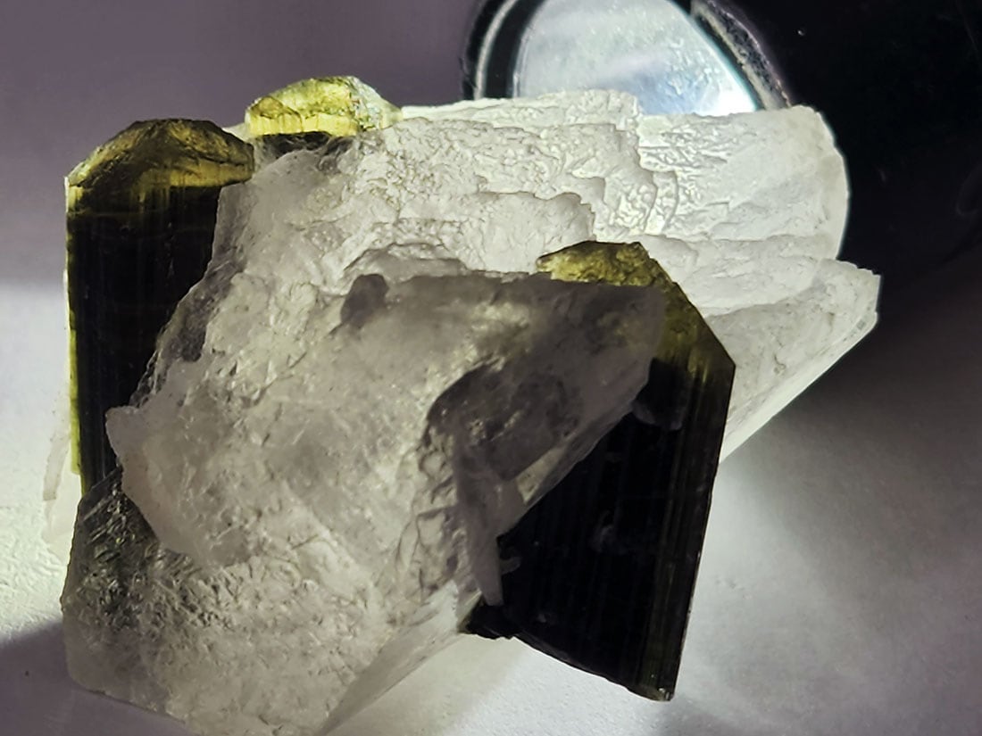 アフガニスタン産　リチア電気石　バイカラートルマリン アフガニスタン産バイカラートルマリン/Bicolor Tourmaline (リチア電気石)