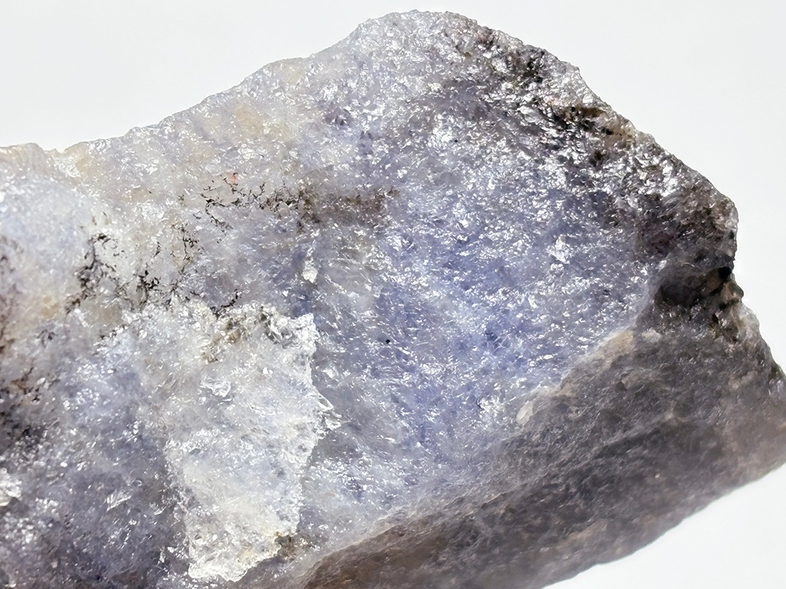 インド産 アイオライト ( 菫青石 ) / Iolite