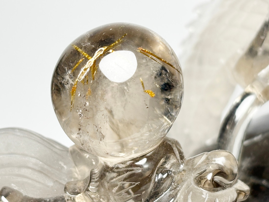 スモーキークォーツ龍亀(ロングイ) 彫刻 (木製台座付き)/Smoky Quartz