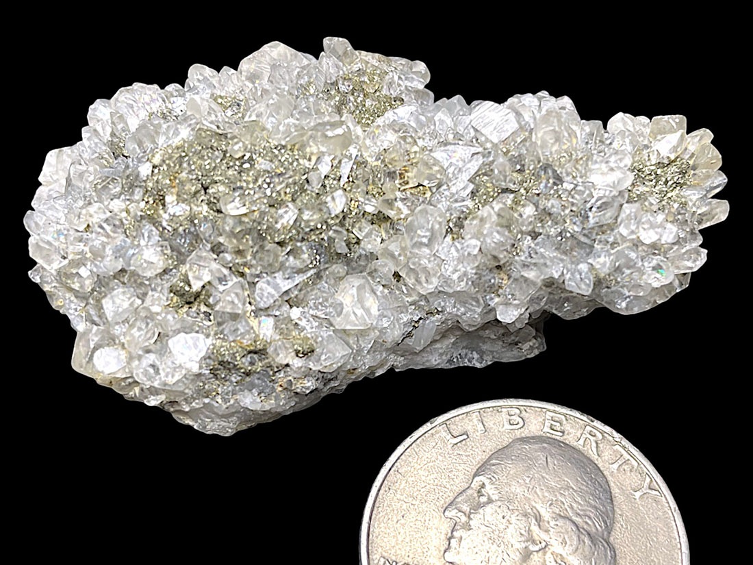 岐阜県吉城郡神岡鉱山産 水晶＆白鉄鉱/Quartz＆Marcasite