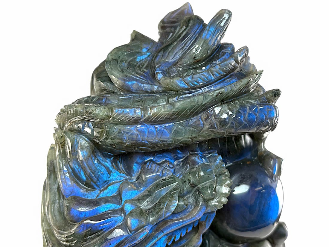 ラブラドライト 龍彫刻 (木製台座付き)