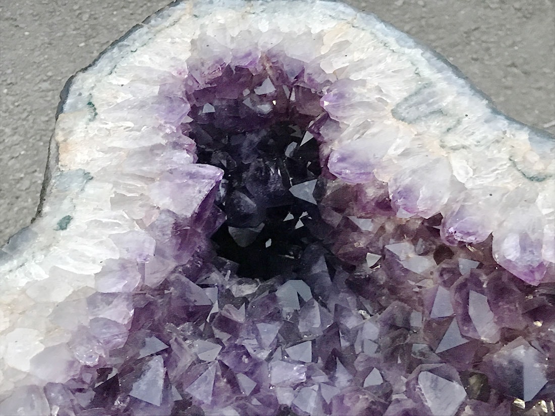 フラワーアメジスト スタンド アメジスト eye レア 一点物 ディスプレイ フラワーアメジスト スタンド アメジスト eye レア 一点物