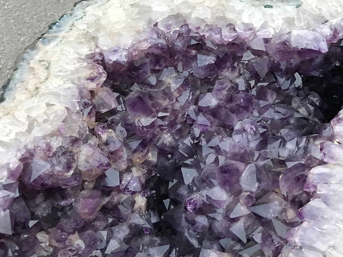 アメジストテーブル(送料込み)