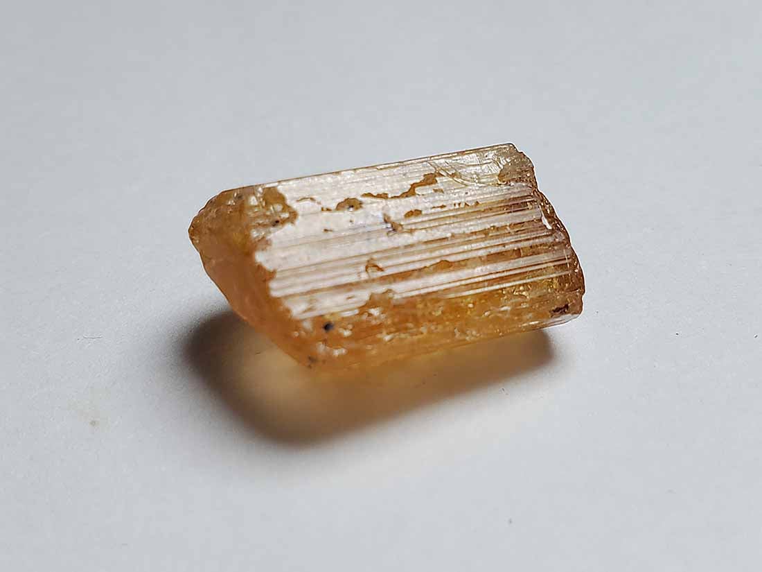 ブラジル産 インペリアルトパーズ/Imperial Topaz (蛍光