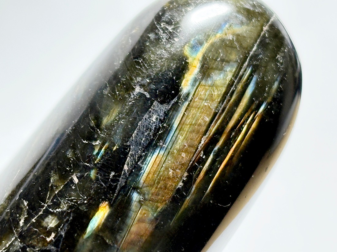 マダガスカル産 ラブラドライト タンブル / Labradorite