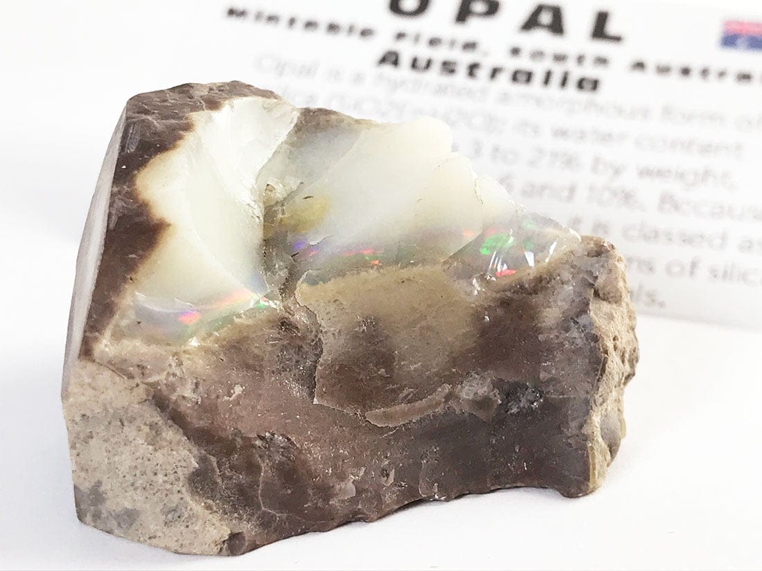 天然石の置物 オパール　原産国オーストラリア オパール(宝石名オパール) オーストラリア産 0.45ct 識別済