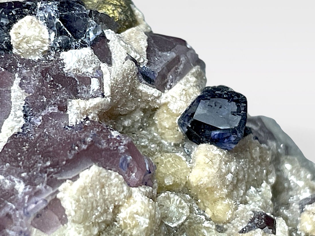 内モンゴル産 パープル＆ピンク フローライト/Fluorite