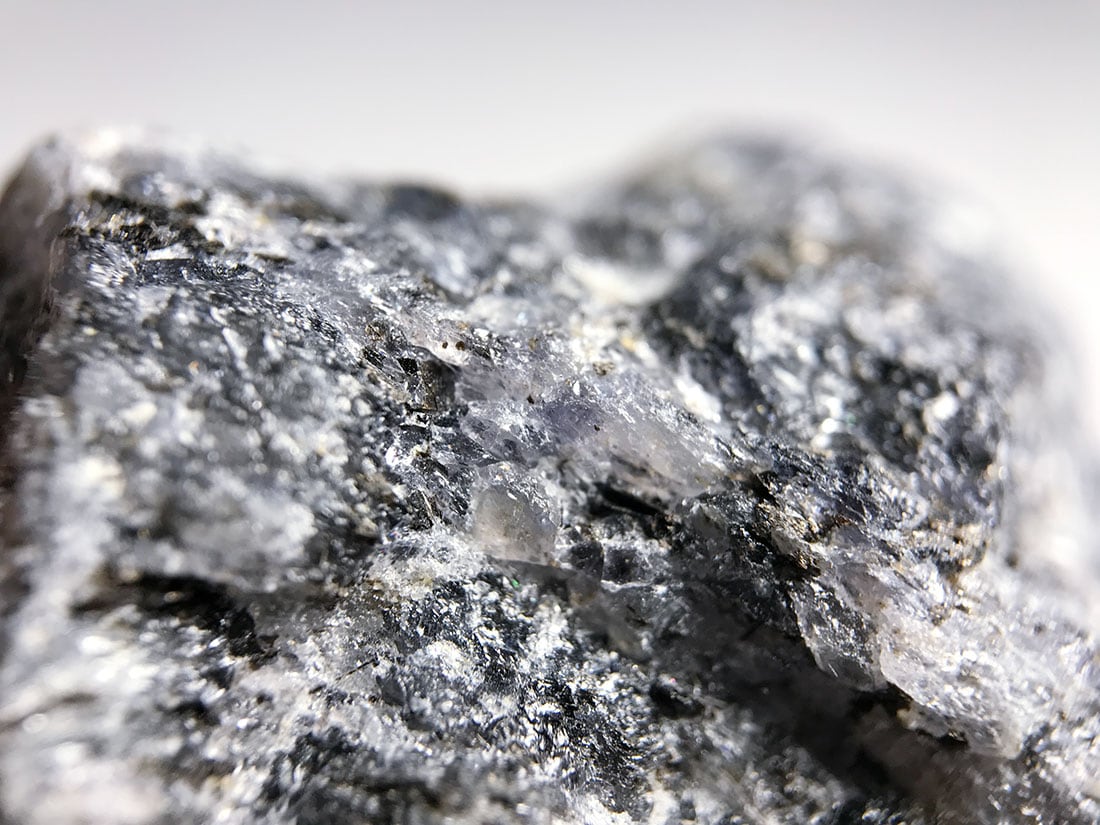 マダガスカル産 アイオライト