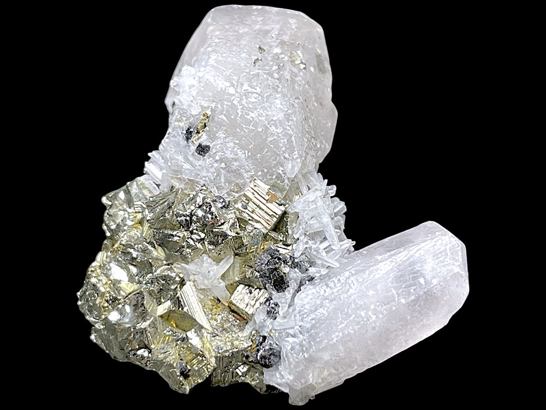 ペルー産 パイライト / カルサイト 共生 ( 蛍光 )