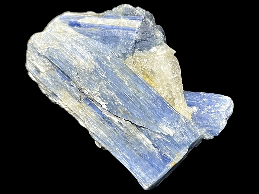 【特大】カイヤナイト 結晶 藍晶石(らんしょうせき)/Kyanite(カイヤナイト)のご紹介。 | melc
