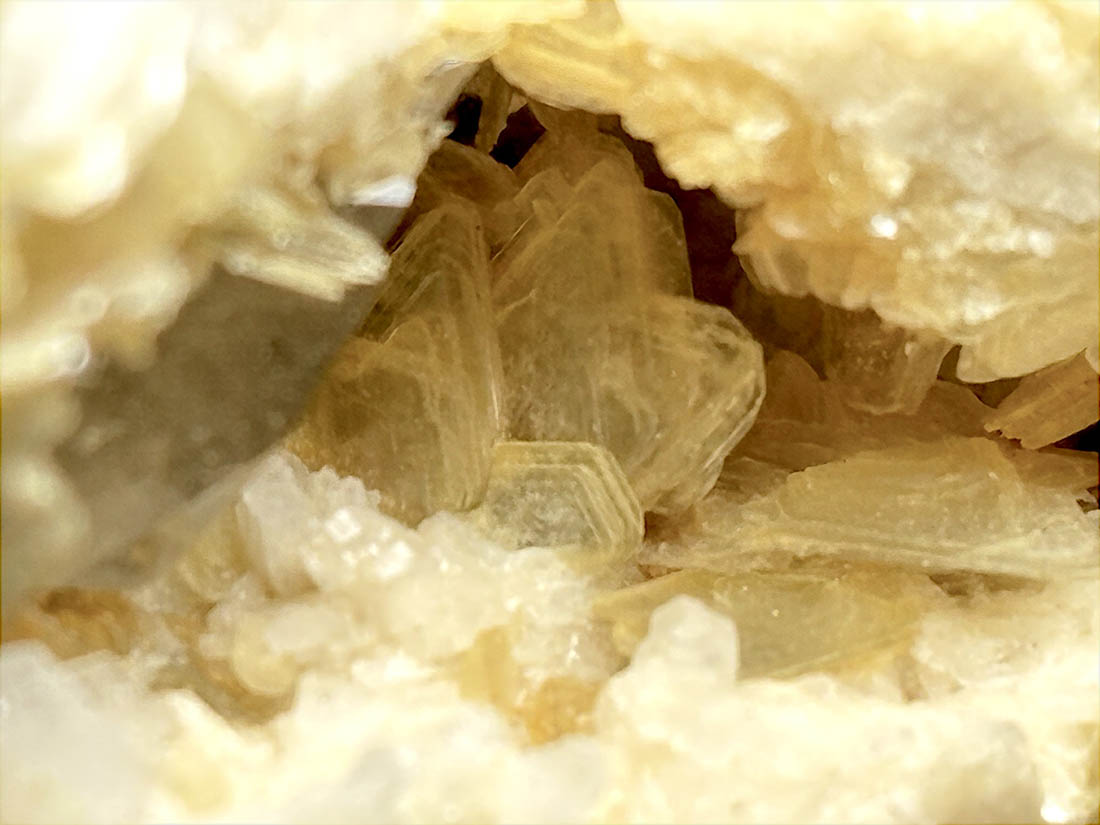 ブラジル産 スターマイカ (モスコバイト) / Twinned Star Shaped