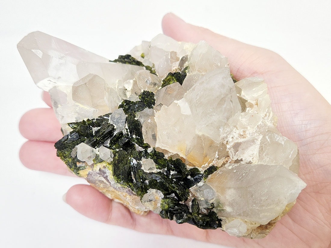 四川省産 エピドートオンクォーツ