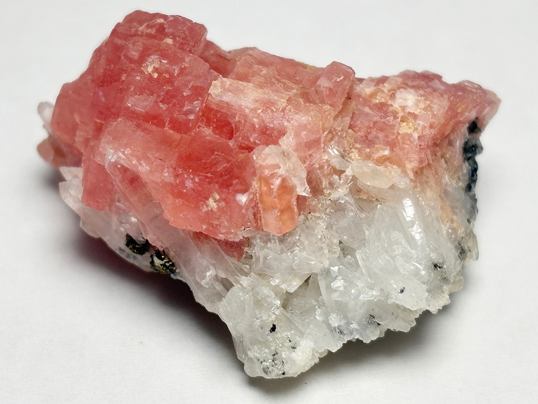 広西チワン族自治区産 ロードクロサイト ( 菱マンガン鉱 )/ Rhodochrosite