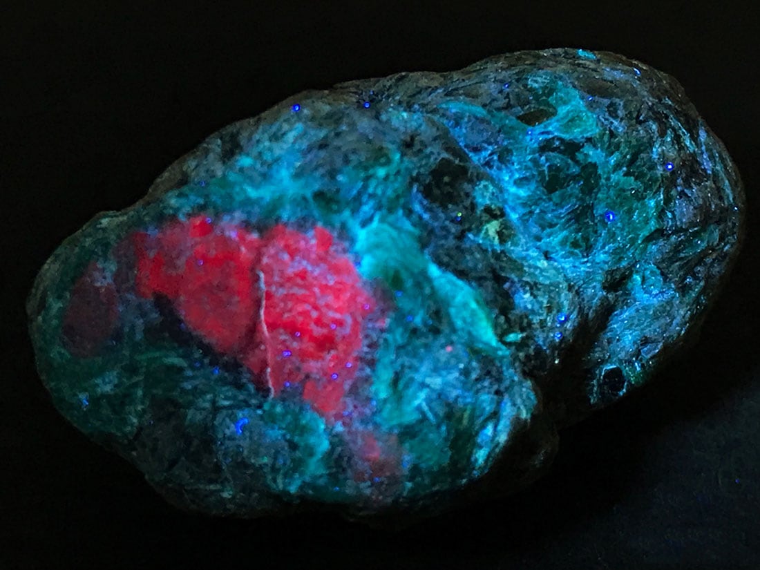 インド産ルビーインフックサイト/Ruby in Fuchsite