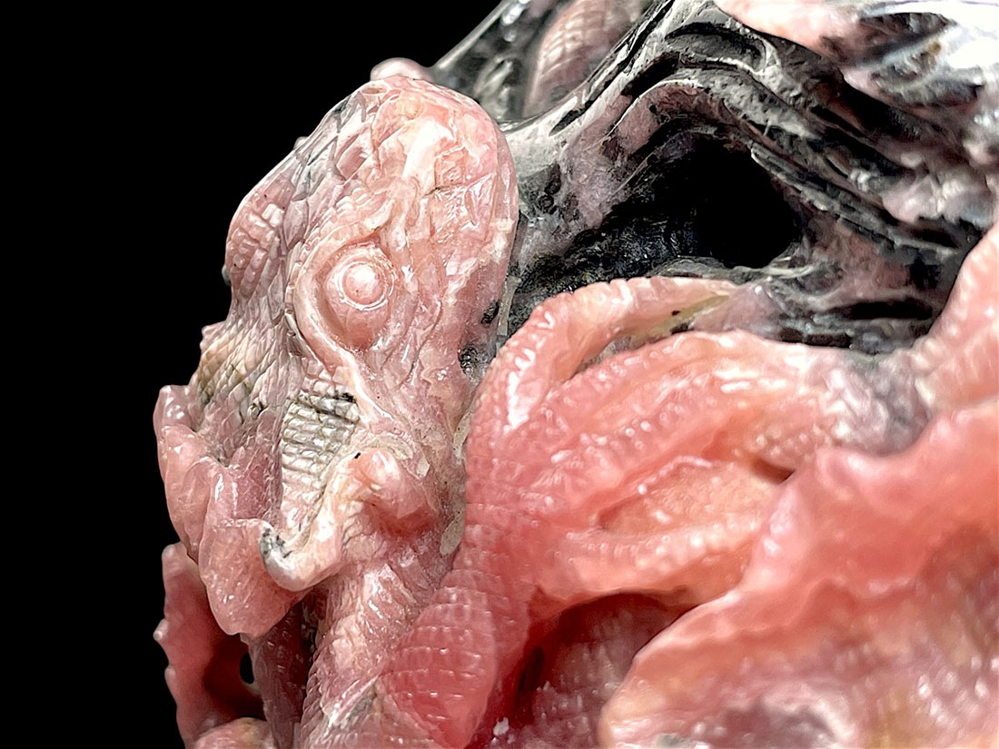 ロードクロサイト トカゲ彫刻