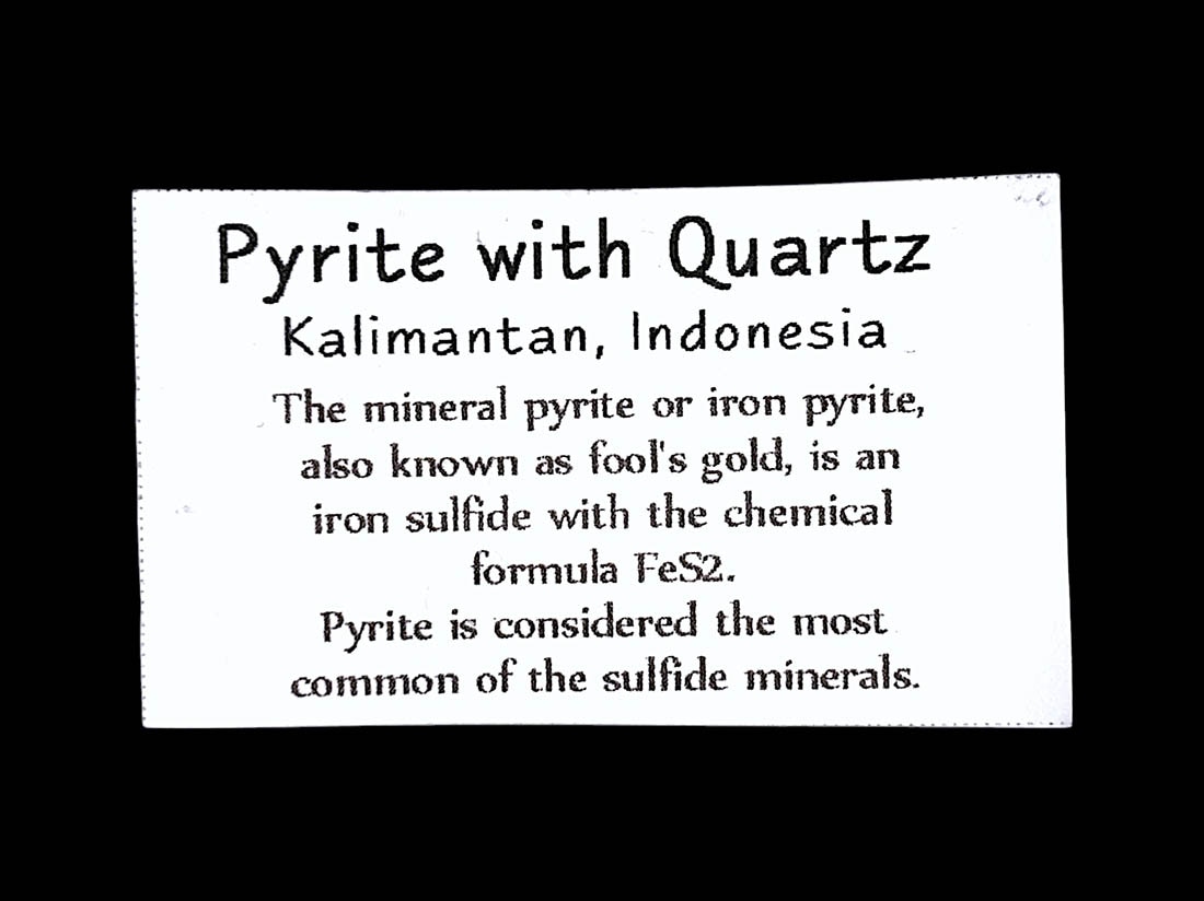 【コレクター向】レインボーパイライト 水晶クラスター 共生 インドネシア 原石 コレクター向】レインボーパイライト 水晶クラスター 共生