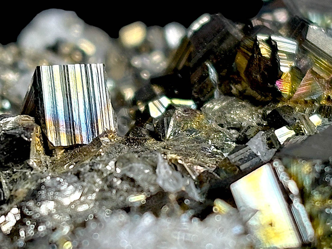 インドネシア産 パイライト with 水晶 クラスター / Pyrite with