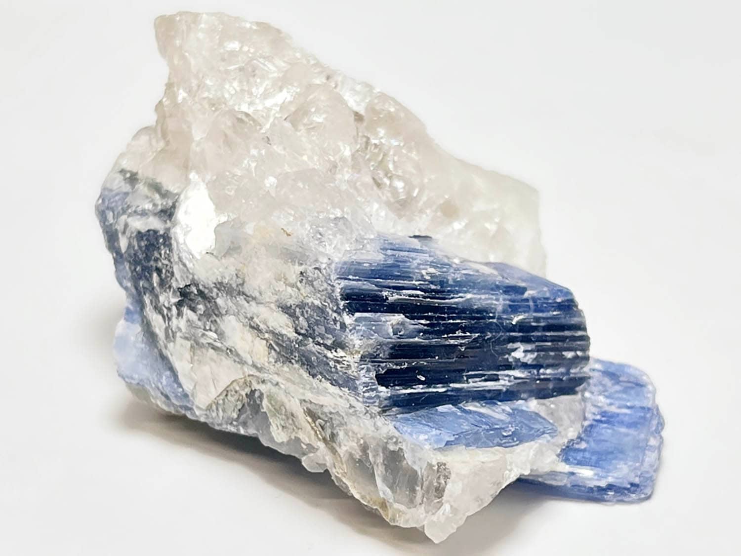 AAA級天然藍晶石（カイヤナイト）鉱標B87U3/322U58D AAA級天然藍晶石