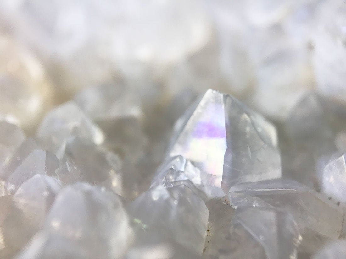 淡い紫水晶　アナンダライト　天然レインボー インド産 天然レインボークォーツ(アナンダライト)