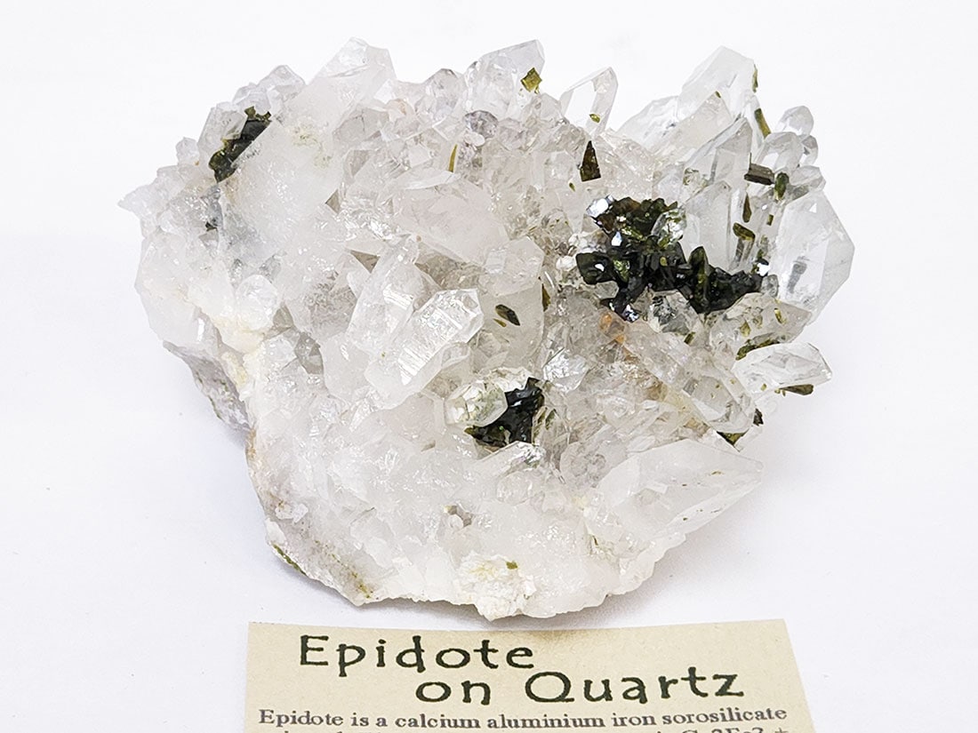 四川省産 エピドートオンクォーツ