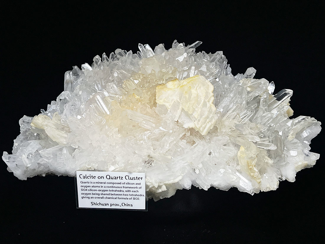 四川省産 水晶クラスター/カルサイト共生
