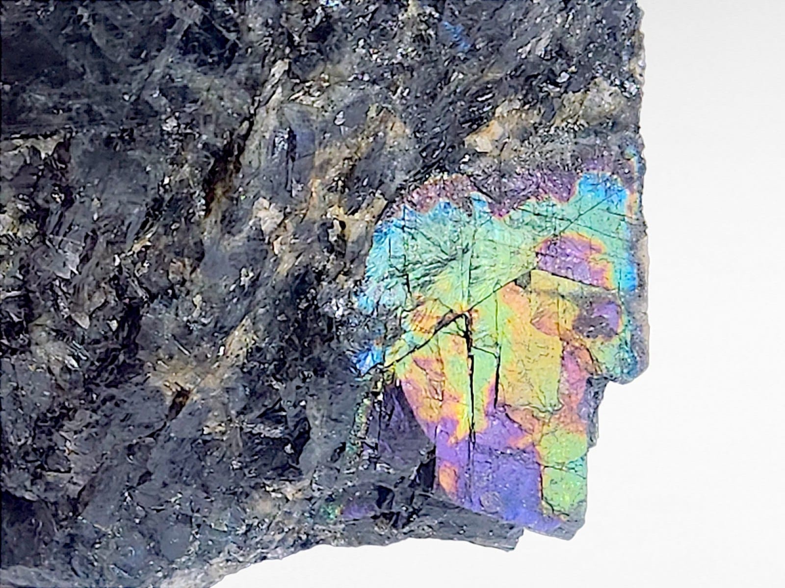 ユレマー産スペクトロライト SALE価格】フィンランド ユレマー産 スペクトロライト研磨