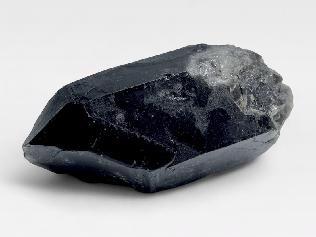 中国広東省産 モリオン玉滴石原石