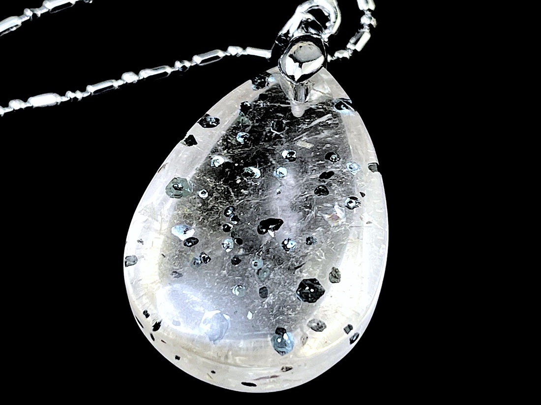 ヘマタイトinクォーツ ペンダントトップ / Hematite in Quartz