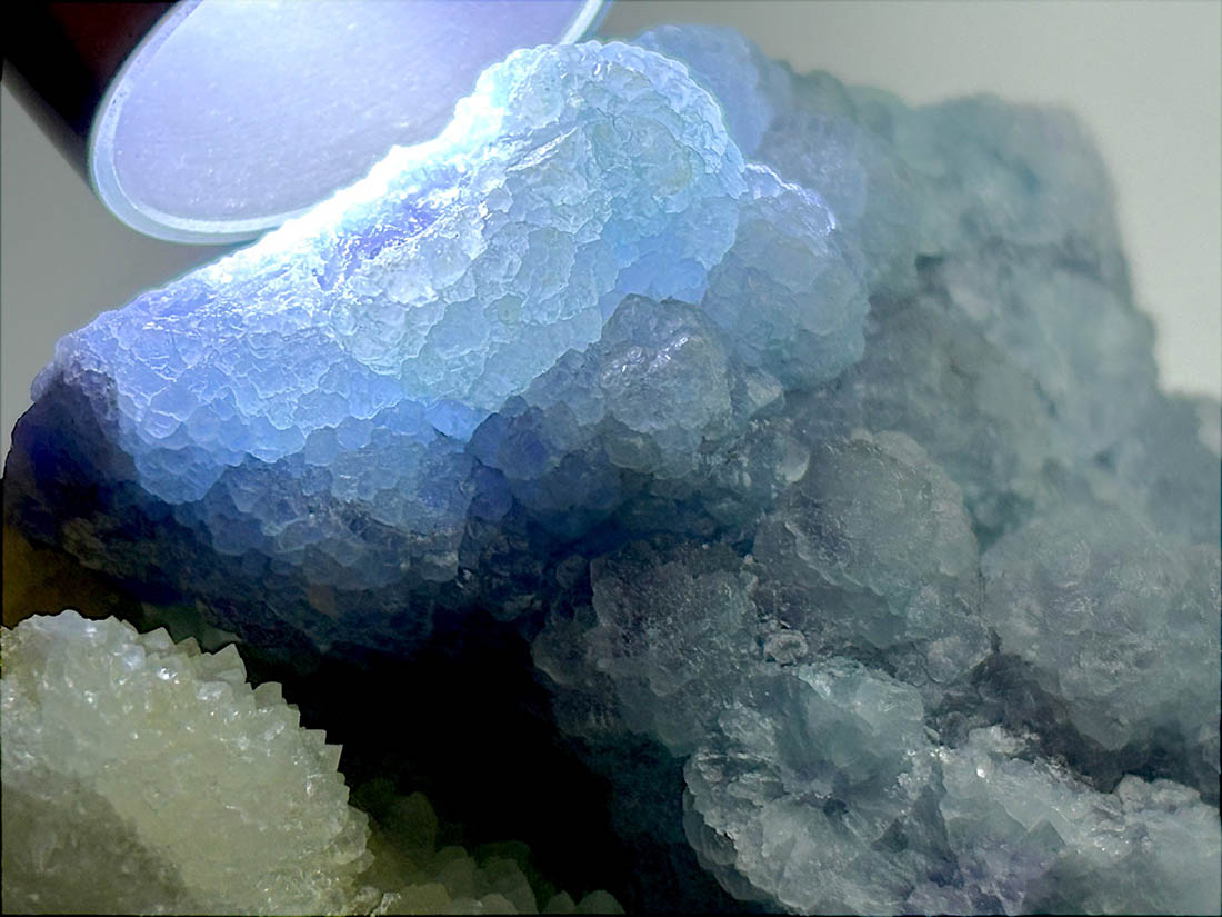 貴州省産 フローライトwithクリソコラ / Fluorite with Chrysocolla