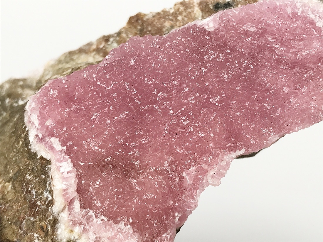 モロッコ産コバルトカルサイト