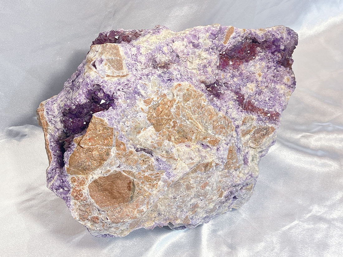 カナダ産アメジストクラスター