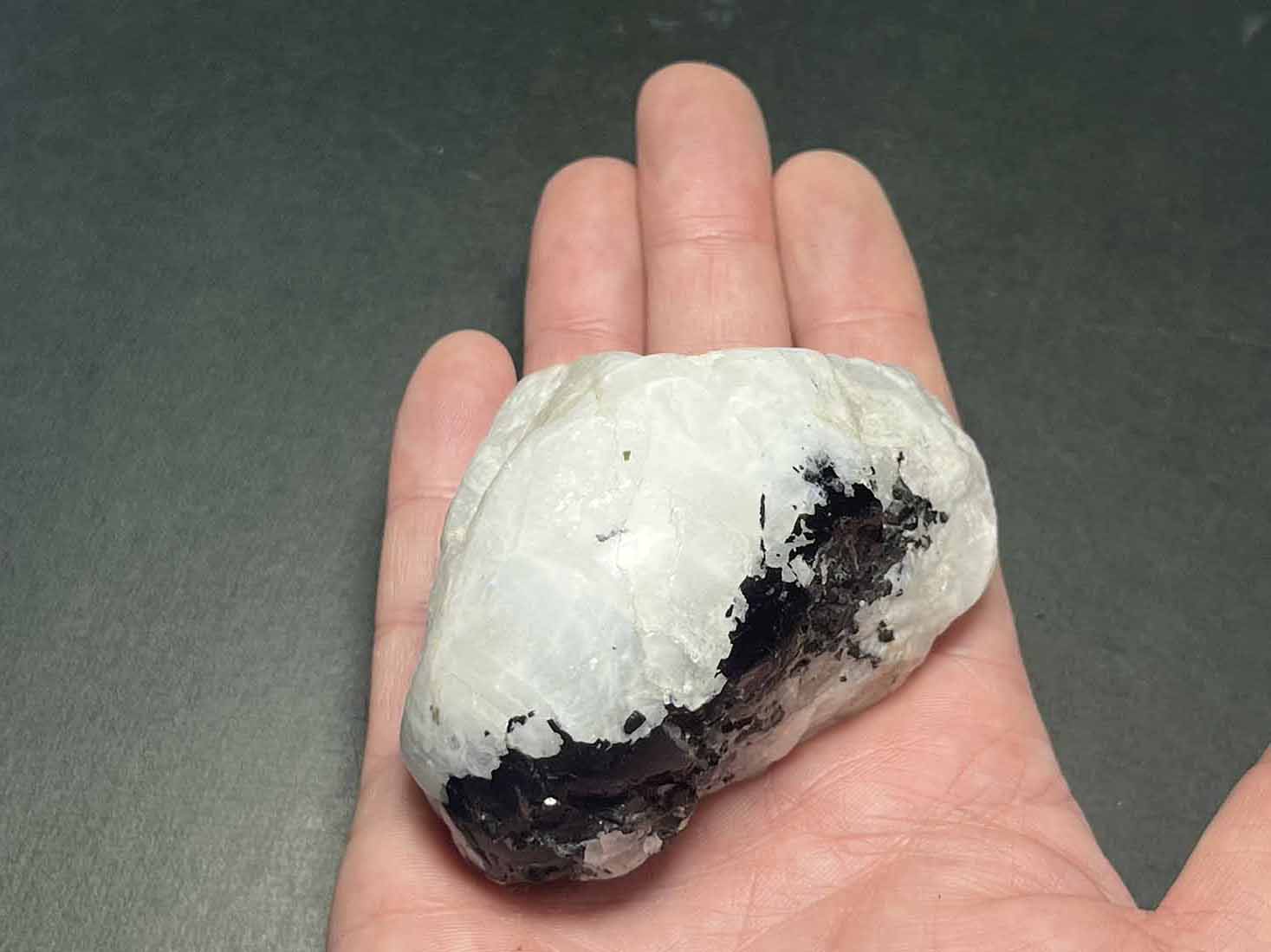 ブルームーンストーン 星 スター スタンド付き 天然石