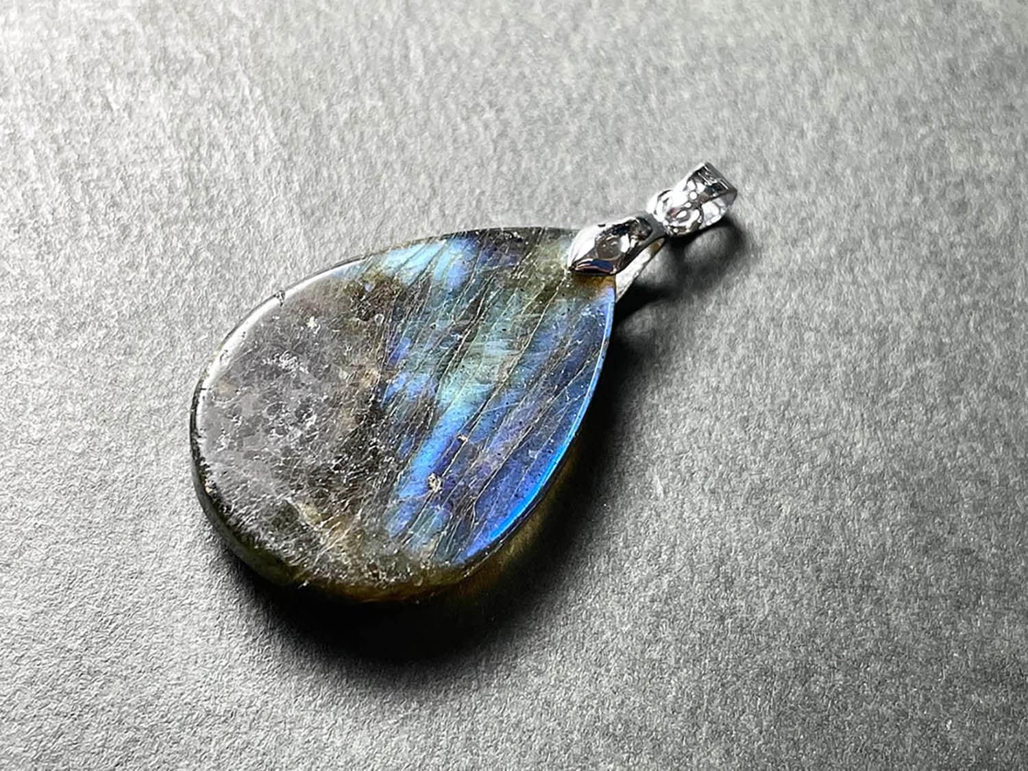 ラブラドライト ペンダントトップ