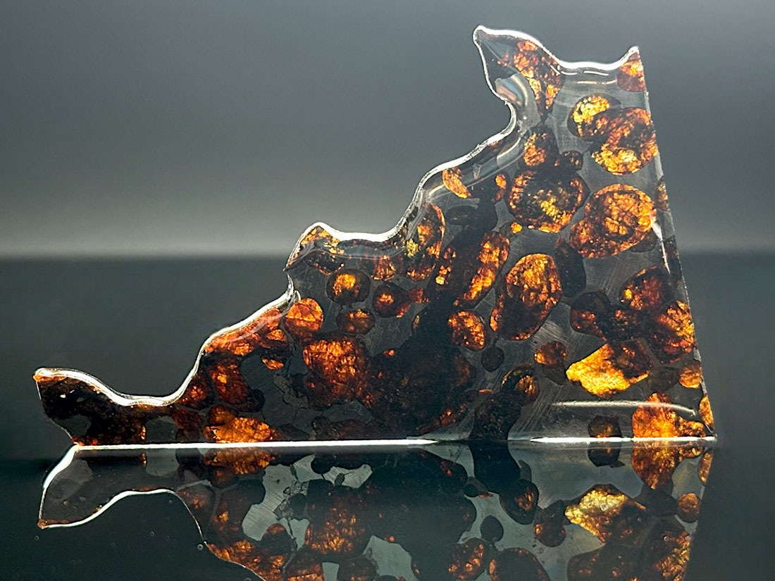 ケニア産 セリコパラサイト隕石 / Sericho Pallasite Meteorite