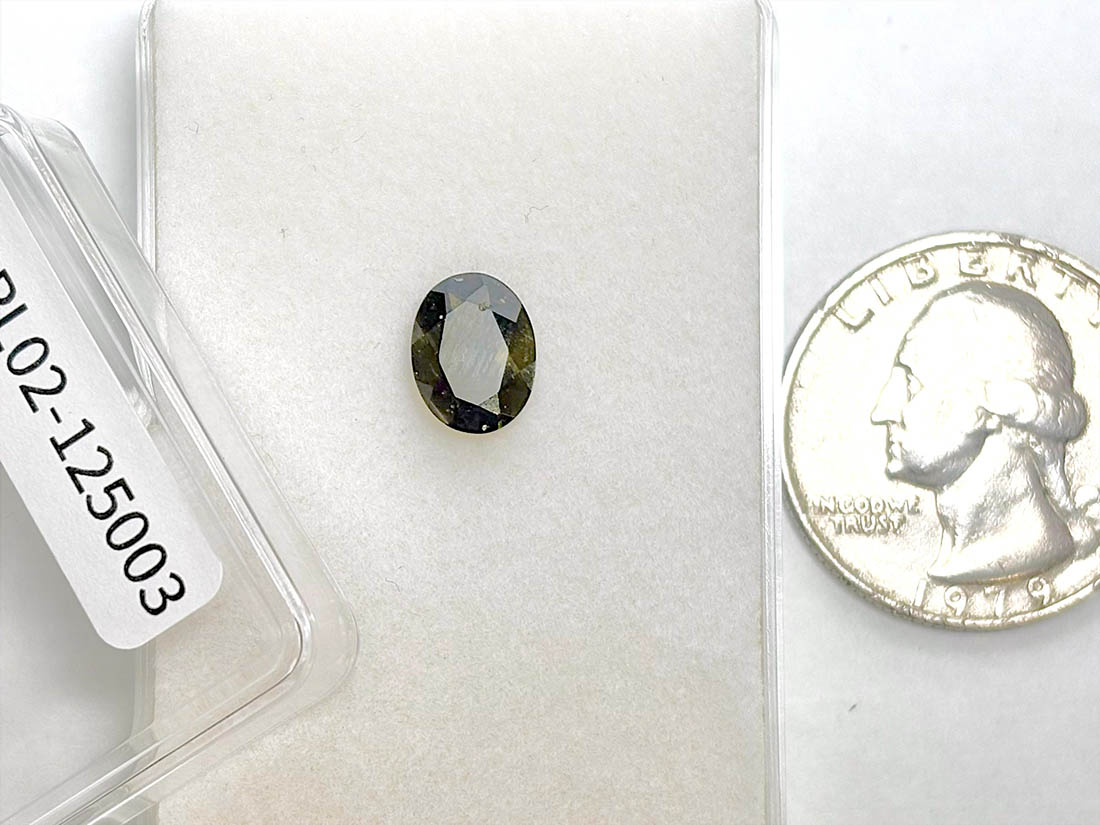 鑑別書付き】チェコ産 モルダバイト 1.397ct ルース / Moldavite